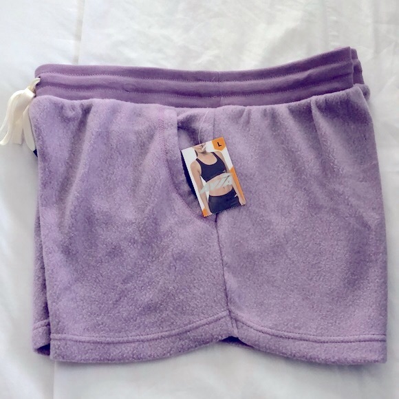 AVIA | Reverse Fleece Shorts - Picture 5 of 6